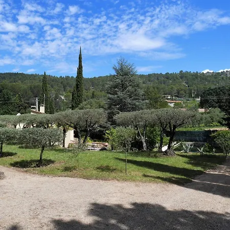 Des Oliviers Bed & Breakfast Salernes